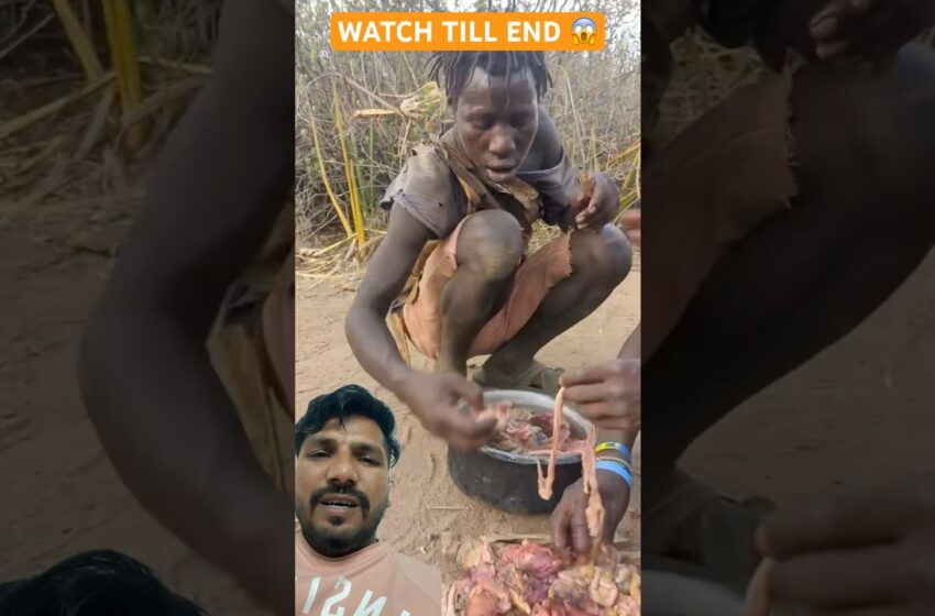  Hunters makings foods #food #hadzabetribe #africa #animals